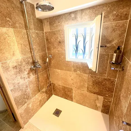 Bed & Breakfast Mas Notre Dame 3*
